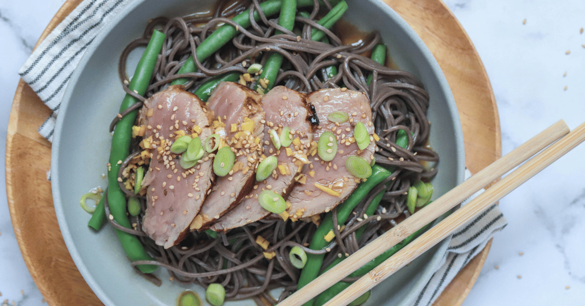 Beef Soba Noodle Bowl With Green Beans