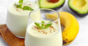 Creamy Avocado & Honey Smoothie