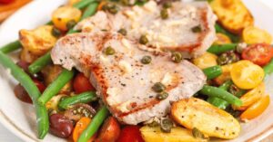 Tuna Steak Niçoise Salad