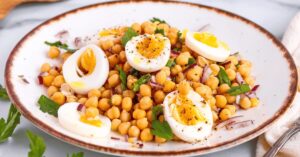 Chickpea Egg Breakfast Salad