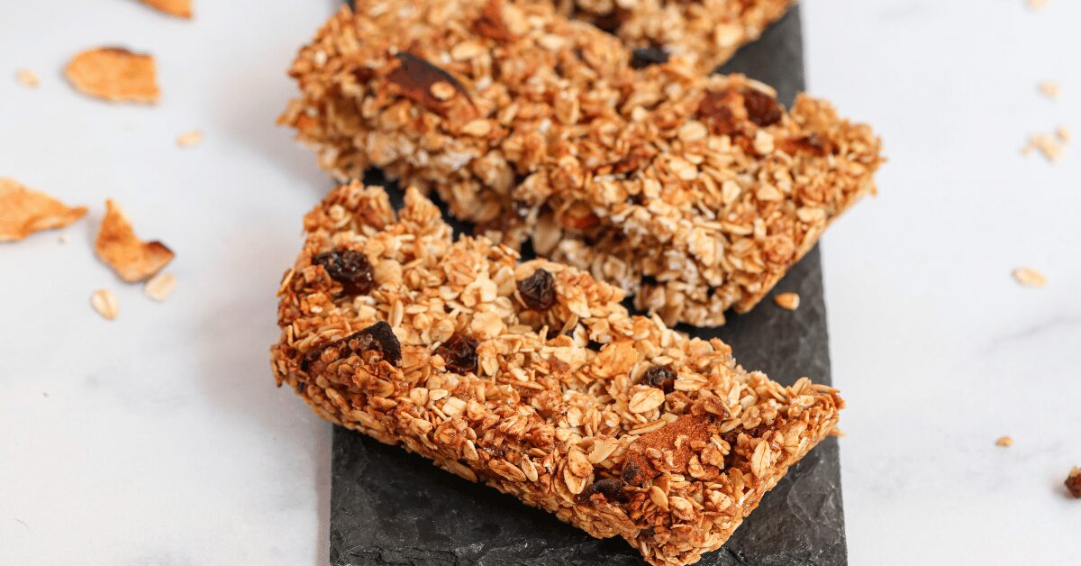 Apple Raisin & Cinnamon Oat Bar