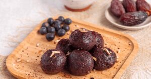Almond & Blueberry Energy Balls
