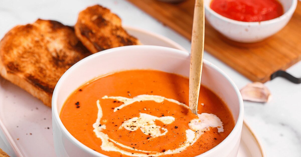 Garlicky Tomato White Bean Soup