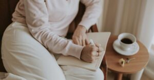 Early Signs of Perimenopause: A Checklist